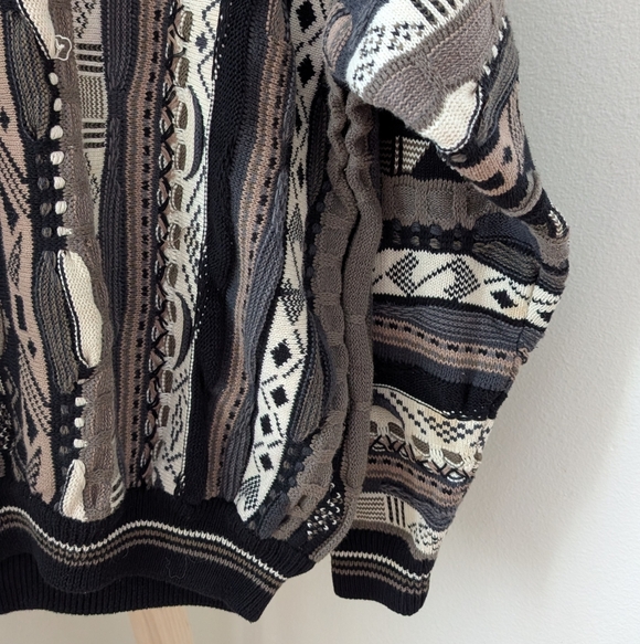 Vintage 90's Coogi Style Abstract Textured Chunky Crewneck Sweater In Black/Gray - Picture 4 of 10